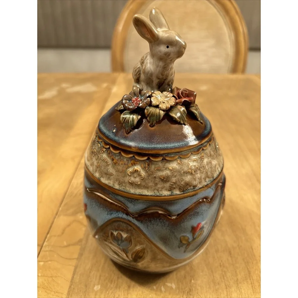 Beautiful EASTER Egg Bowl Candy Dish Rare Vintage THE SPRING BUNNY ROSES MINT